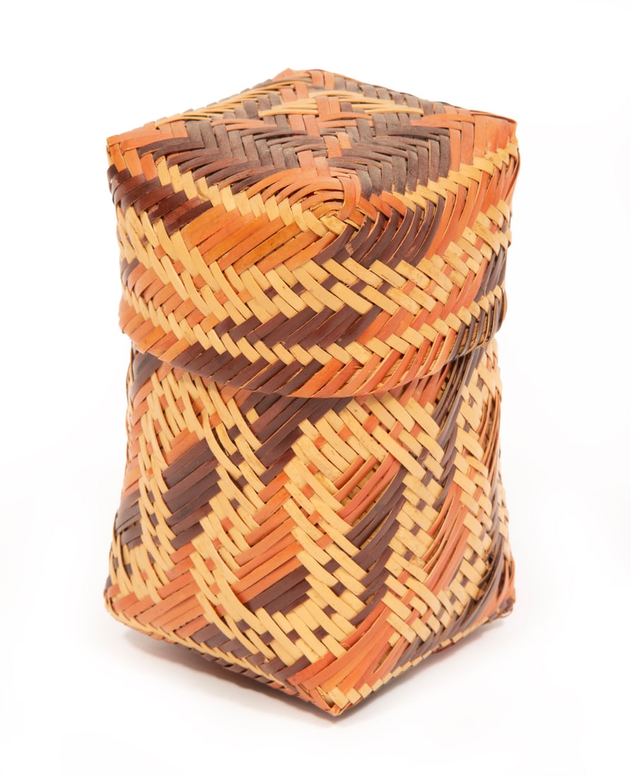 Chitimacha Double-Weave Lidded Basket (1 of 3)