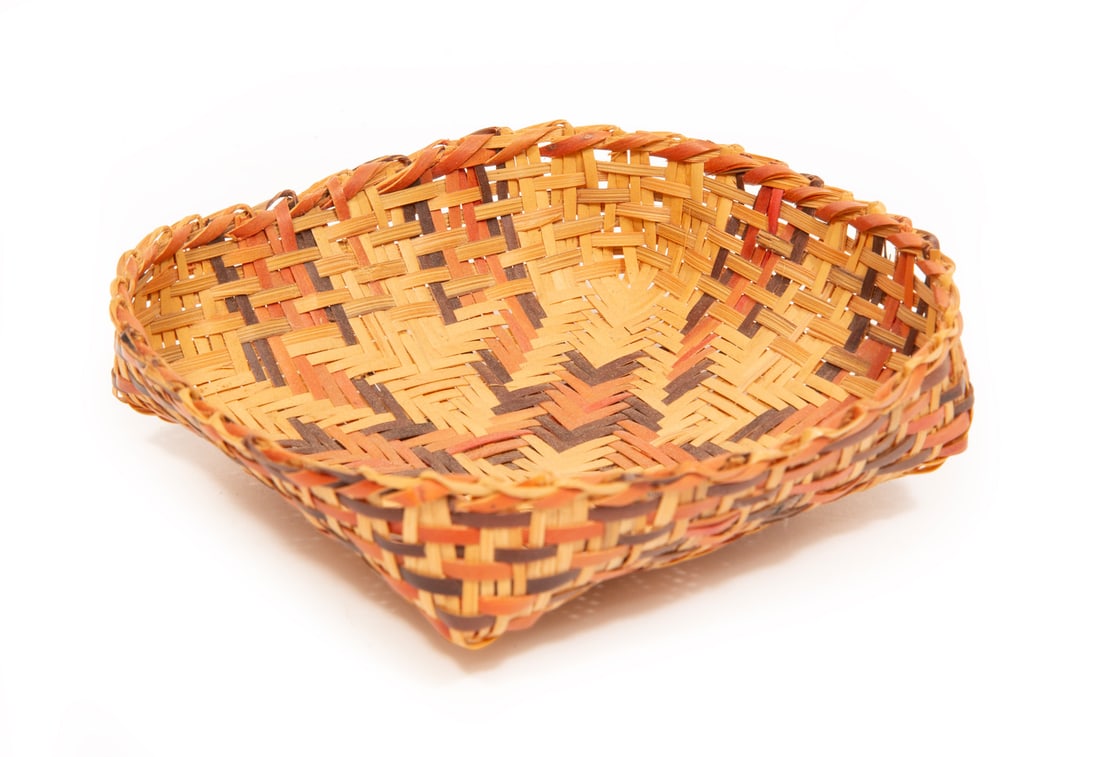 Chitimacha Single Weave Tray Basket (1 of 3)