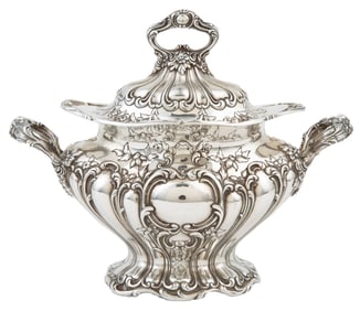 Gorham "Chantilly Grand" Sterling Silver Tureen and Cover weight 25.65 troy ozs.