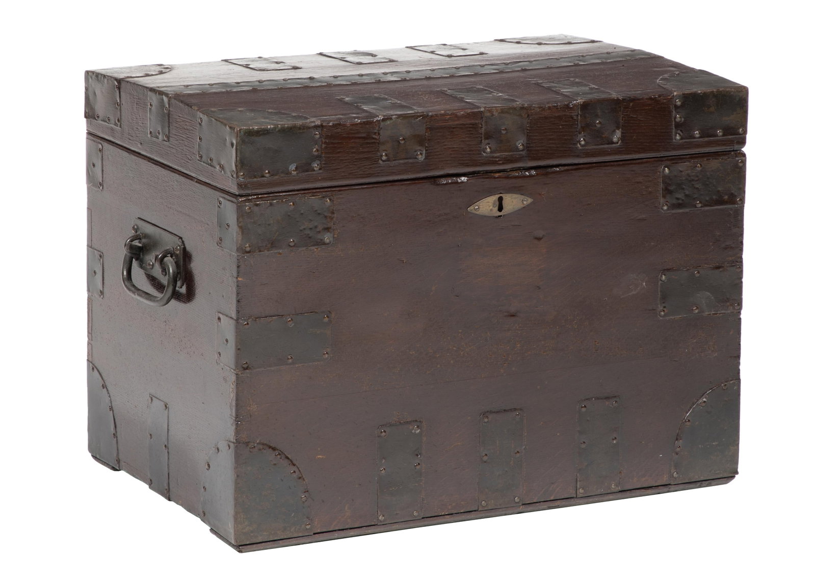 American Brass-Bound Oak Trunk: American Brass-Bound Oak Trunk , bail handles, void interior, h. 17 in., w. 23 in., d. 15 in.