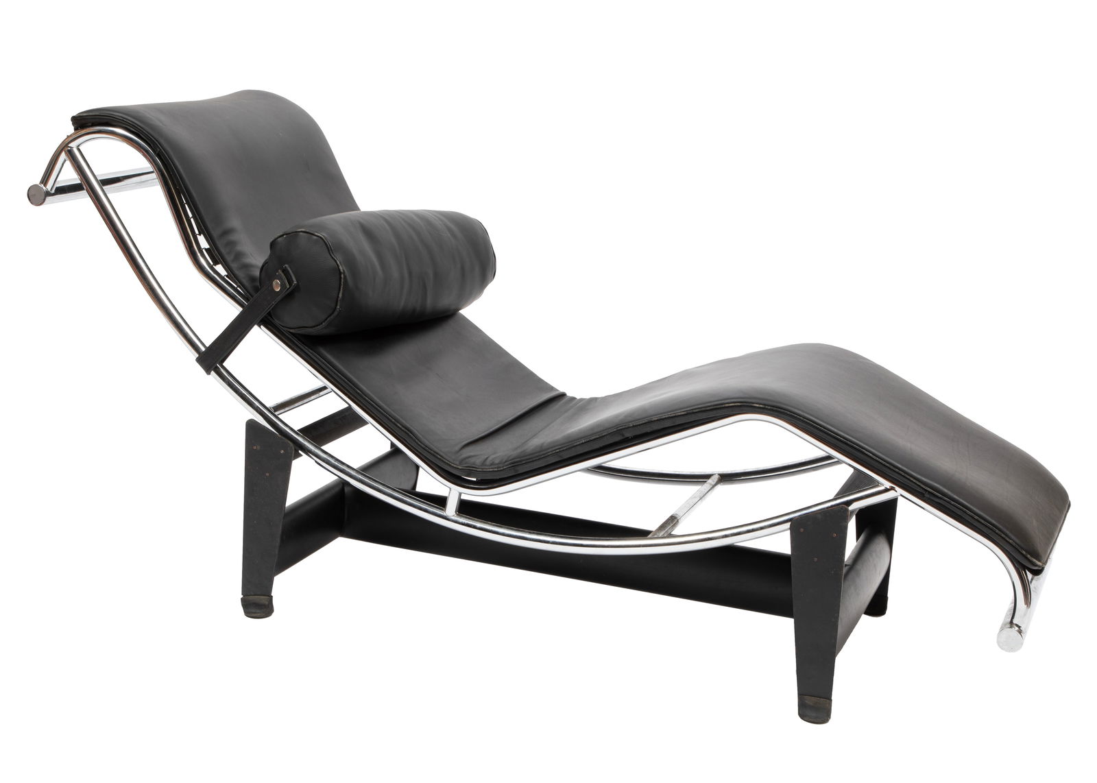 Corbusier Style LC4 Chrome and Leather Chaise Lounge (1 of 5)