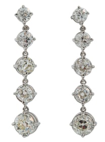 28 kt. White Gold and Diamond Dangle Earrings