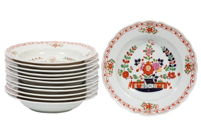 Twelve Meissen Imari Palette Porcelain Soup Plates