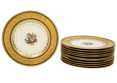Set of Twelve Royal Bavarian Hutschenreuther Porcelain Plates