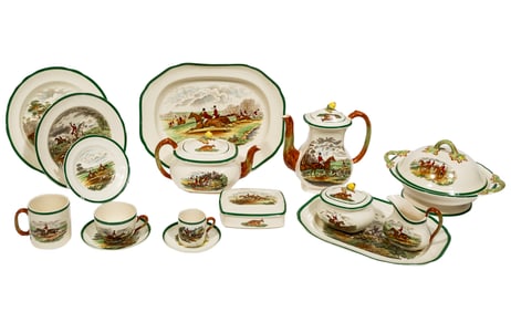 Spode "The Herring Hunt" Pattern Earthenware Dinner Service