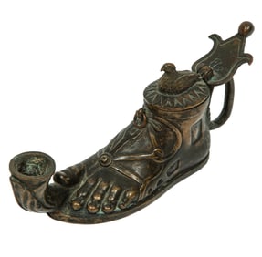 Grand Tour-Style Bronze Oil Lamp
