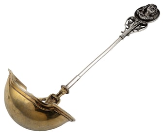 Fine American Renaissance Coin Silver Medallion Pattern Soup Ladle