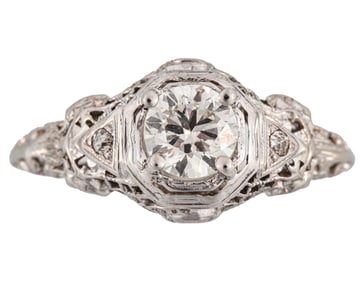 18 kt. White Gold and Diamond Ring