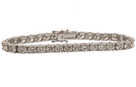 18 kt. White Gold and Diamond Tennis Bracelet