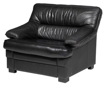 Contemporary Leather Lounge Chair