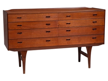 Peter Lovig Nielsen for Hedensted Mobelfabrik Mid-Century Modern Teak Dresser