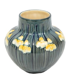 Mottahedeh "Newcomb College" Vase