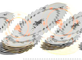 Herend Chinese Bouquet Porcelain Plates: Herend Chinese Bouquet Porcelain Platesmarked, incl. 7 salad (dia. 8 1/4 in.), and 8 dinner (dia. 10 1/4 in.)
