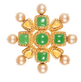 Vintage Chanel Gripoix Glass and Faux Pearl Brooch