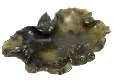 Chinese Mottled Green Hardstone Brush Washer