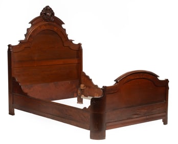 American Victorian Southern Carved Mahogany Bedstead