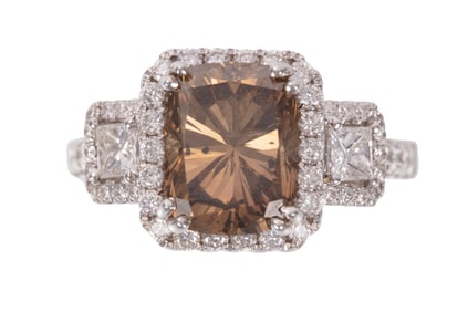 18 kt. White Gold, Chocolate Diamond and Diamond Ring