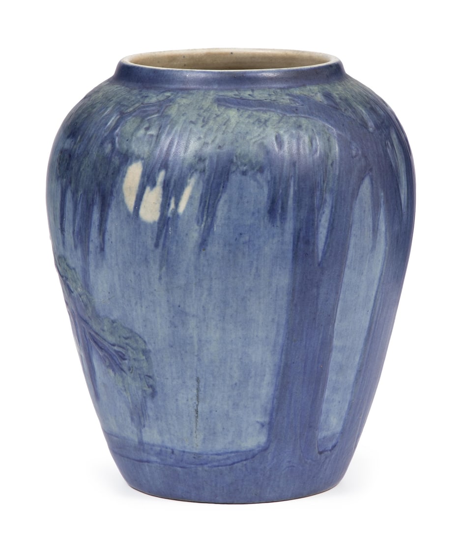 Newcomb College Art Pottery Vase (1 of 3)