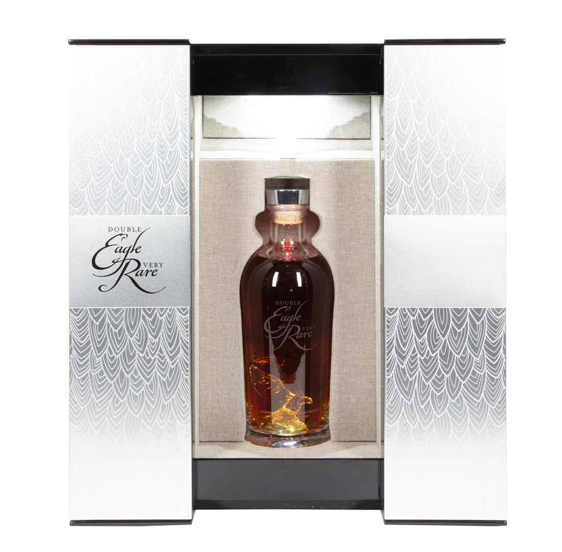 Eagle Rare Double Eagle Very Rare 20 Year Old Kentucky Straight Bourbon Whiskey: Eagle Rare Double Eagle Very Rare 20 Year Old Kentucky Straight Bourbon Whiskey1 bottle, 750ml., bottled 2024, 101 proof, bottle no. 144/3,500, bottle code "L240160116:14M" with original illuminated p