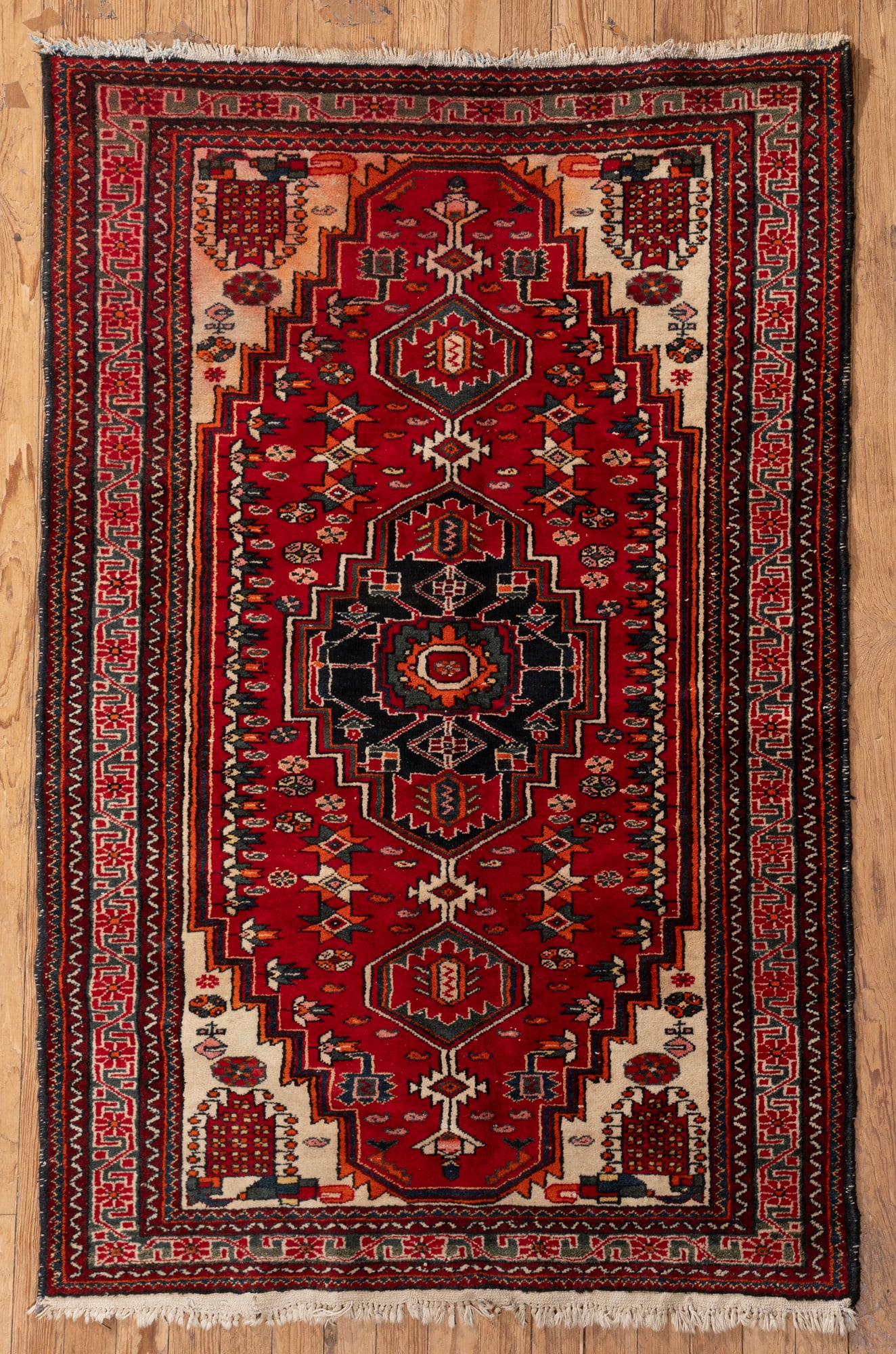 Persian Rug: Persian Rug 4 ft. 4 in. x 6 ft. 8 in.