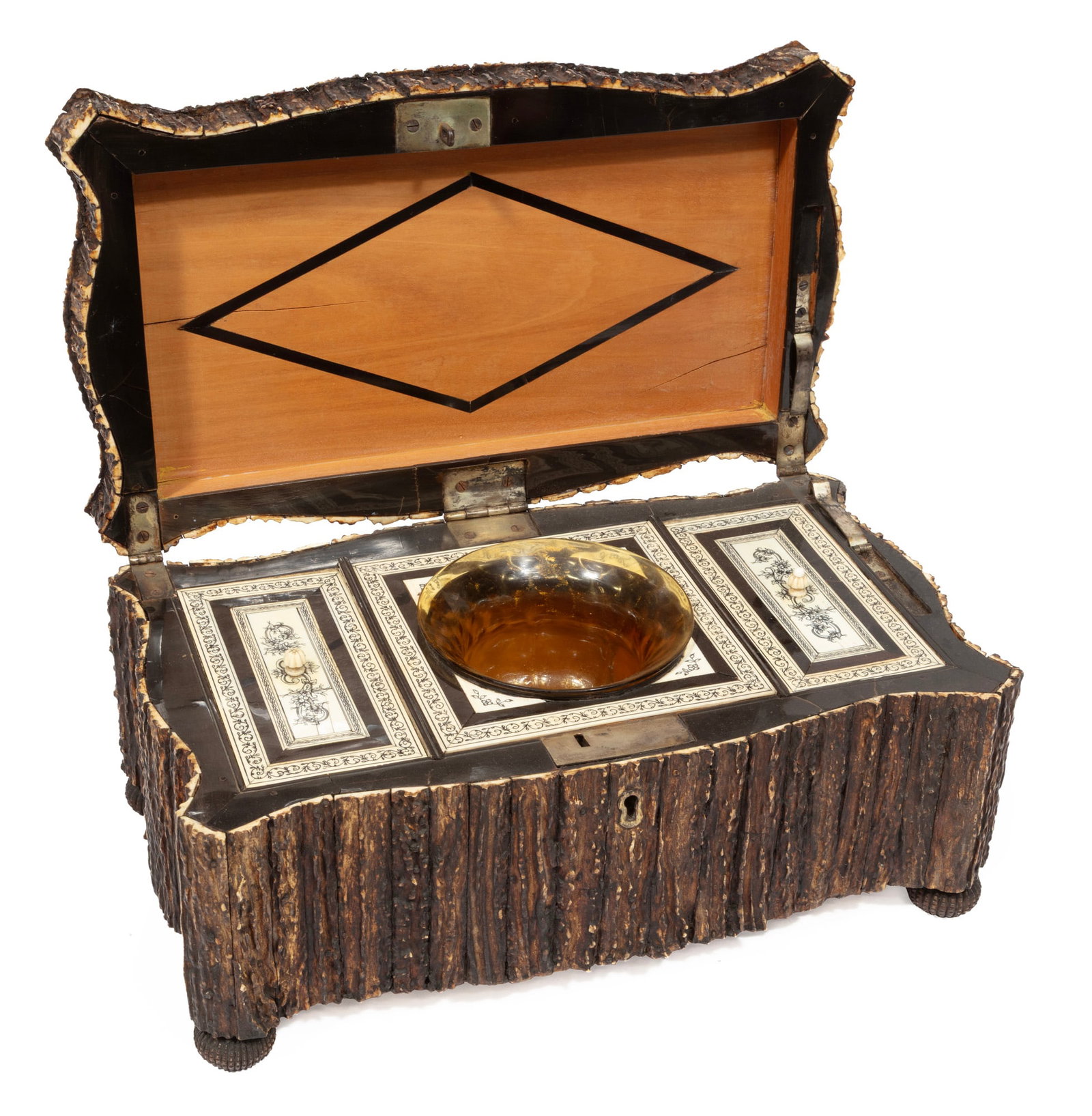 Antique Anglo-Indian Staghorn Tea Caddy: Antique Anglo-Indian Staghorn Tea Caddy early-to-mid 19th c., Vizagapatam, India, interior lids and mixing bowl frame with incised bone decoration 7 x 14 1/2 x 8 1/4 in. (17.8 x 36.8 x 21 cm.)