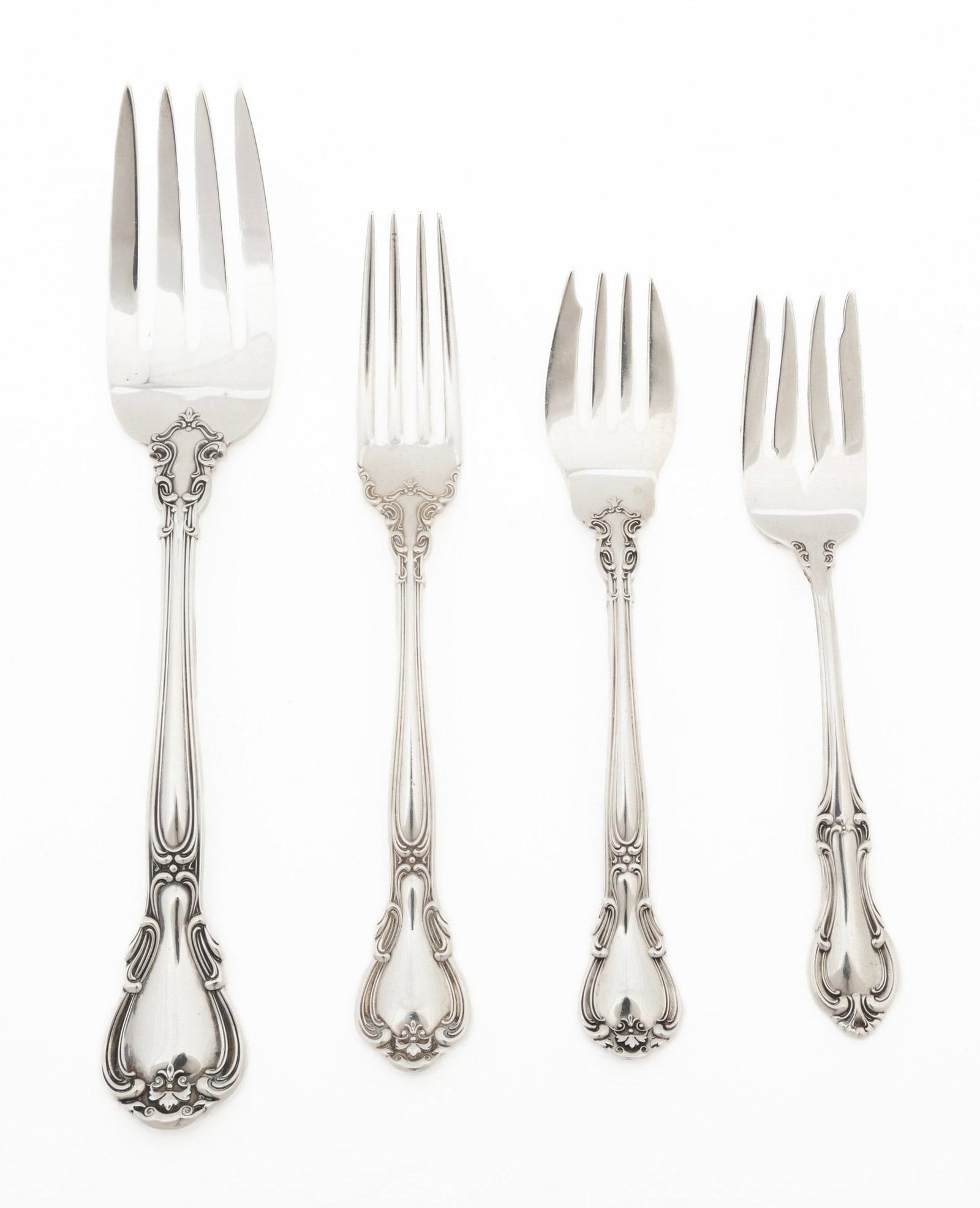 Gorham Chantilly Pattern Sterling Silver Associated Flatware Service - 4