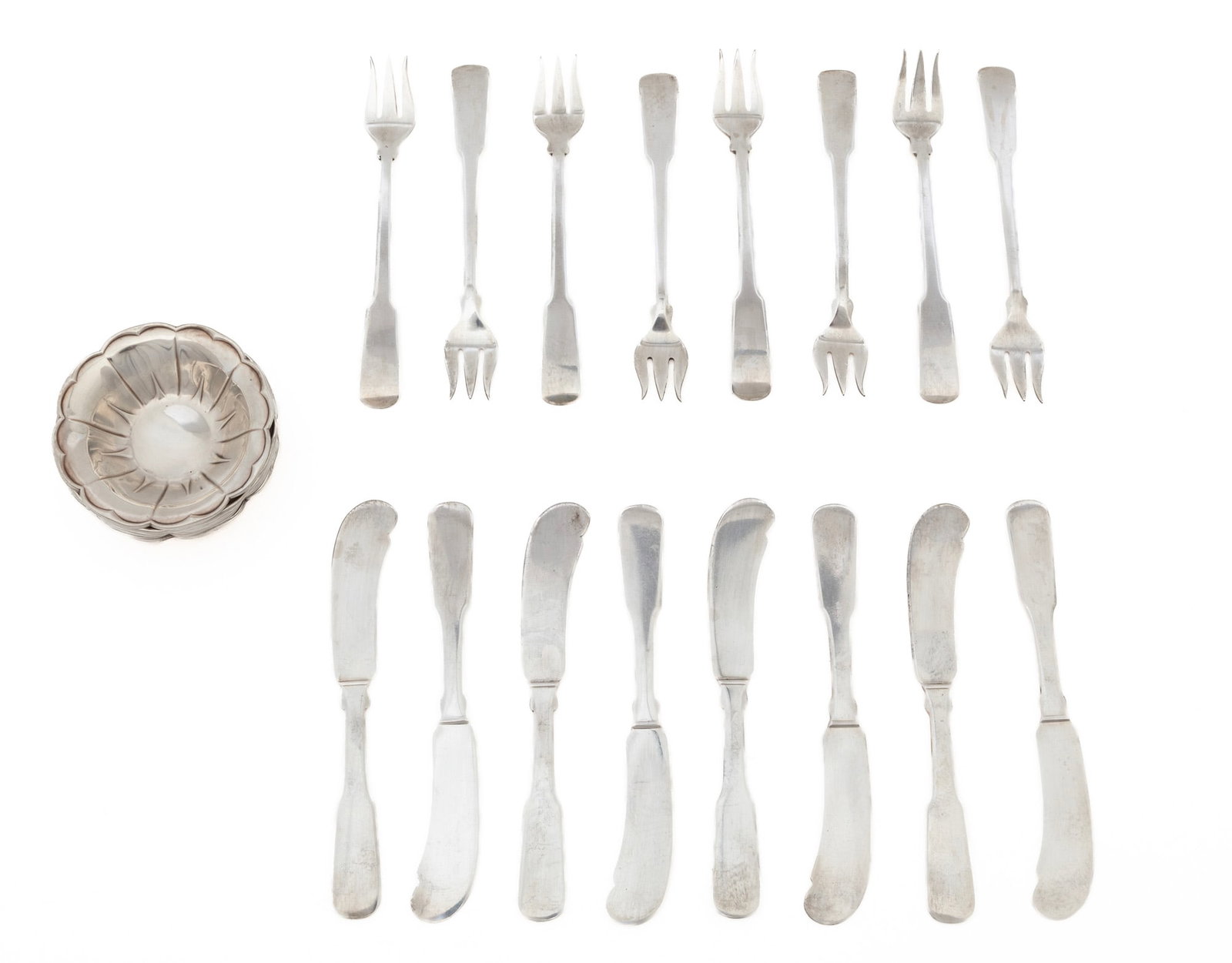 Ten Black, Starr & Frost Sterling Silver Floriform Nut Dishes (1 of 7)