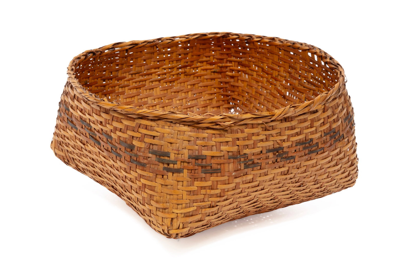 Large Chitimacha Single Weave Square-to-Round Basket: Large Chitimacha Single Weave Square-to-Round Basket h. 7 1/2, w. 13 1/4 in., d. 13 1/2 in.; dimensions variable