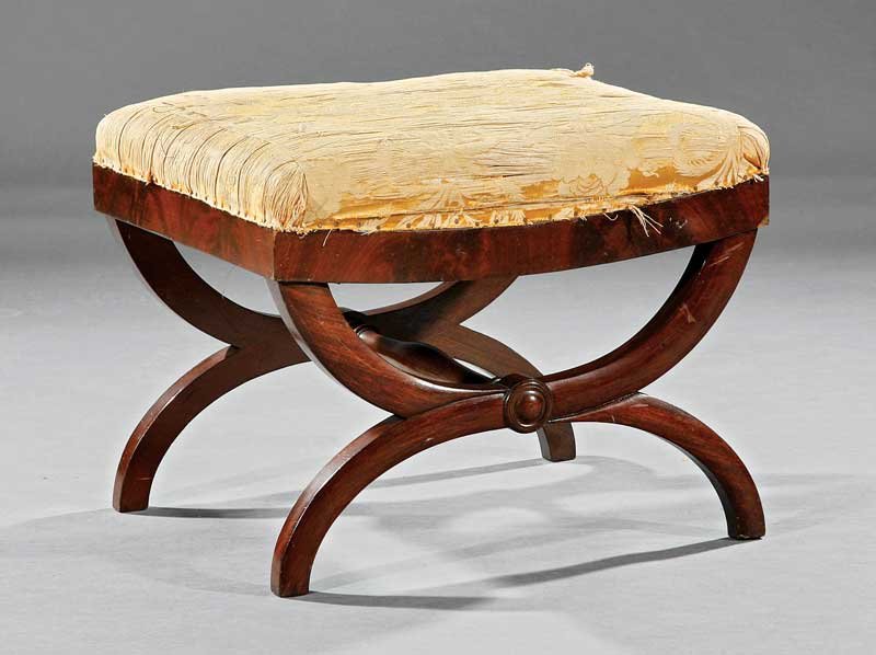 An American Classical Mahogany Footstool: An American Classical Mahogany Footstool, early 19th c., New York, curule base, turned stretcher, height 17 in., width 22 in., depth 18 in