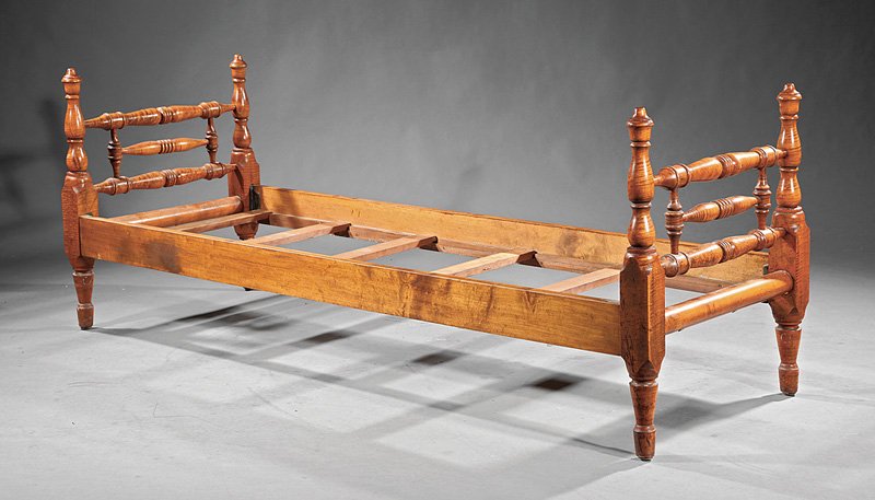 American Late Federal Curly Maple Daybed: American Late Federal Curly Maple Daybed, 19th c., baluster turned and blocked supports, spindle ends, tapered legs, h. 30 1/2 in., w. 79 3/4 in., d. 28 in. Provenance: The Service Collection, Estate 