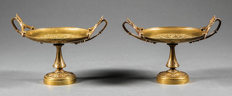 Pair of French Bronze Kylix-Form Tazzas: Pair of French Bronze Kylix-Form Tazzas, late 19th c., cast with figures engaged in battle, h. 5 1/2 in., w. 8 1/2 in., d. 5 3/4 in. Provenance: Collection of Mrs. Dudley J. Hughes, Jackson, MS