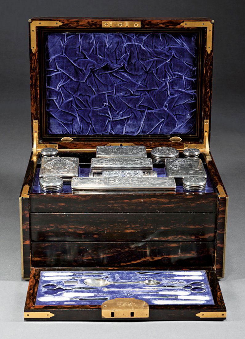 Necessaire de Toilette ret. Tiffany: Antique English Rosewood Necessaire de Toilette, mid-19th c., ret. Tiffany & Co., New York, extensively fitted with sterling silver mounted accoutrements, hallmarked Thomas Johnson, London, 1865, all
