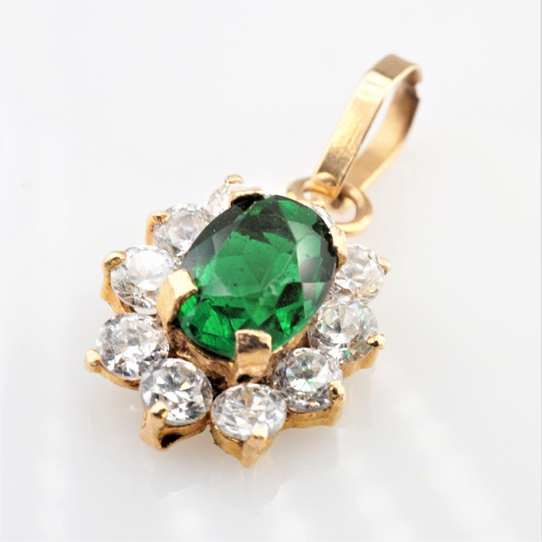 14k YG 2 CT Emerald Pendant (1 of 4)