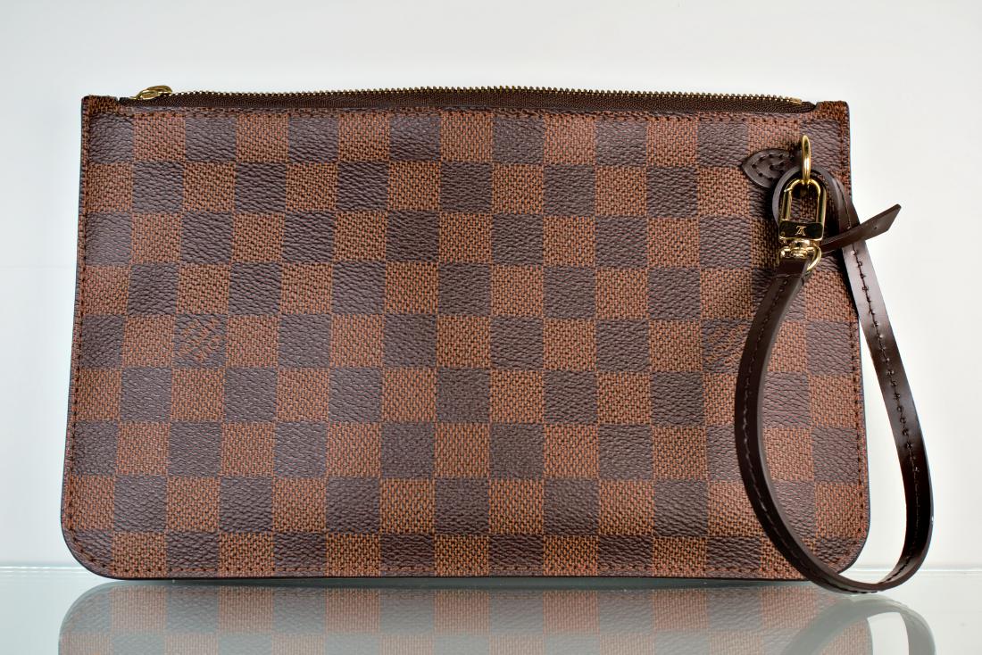 louis vuitton neverfull pochette
