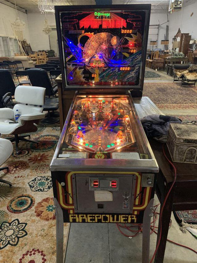 Williams "Firepower" Pinball (1 of 4)