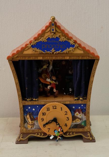 music box clock