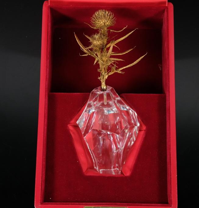 James Houston for Steuben Thistle Rock w/Box: Steuben clear glass and vermeil sculpture 'Thistle Rock', model 1011, designed by James Houston, circa 1967. Presented in original Steuben Crystal red box. Approx. height of sculpture 8".