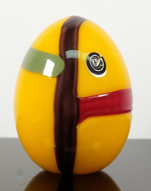 Vintage Lino Tagliapietra Oggetti Art Glass Egg 83: Vintage 1983, Murano art glass egg by Lino Tagliapietra likely for Oggetti (sticker absent). Five color yellow ground art glass egg signed "Lino Tagliapietra", marked "F31" or "F3I", 1983", and number