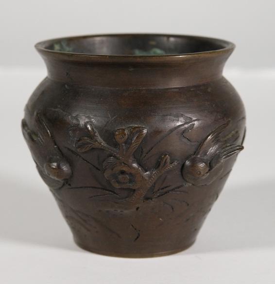 Japanese Meiji Period Bronze Vase (1 of 3)
