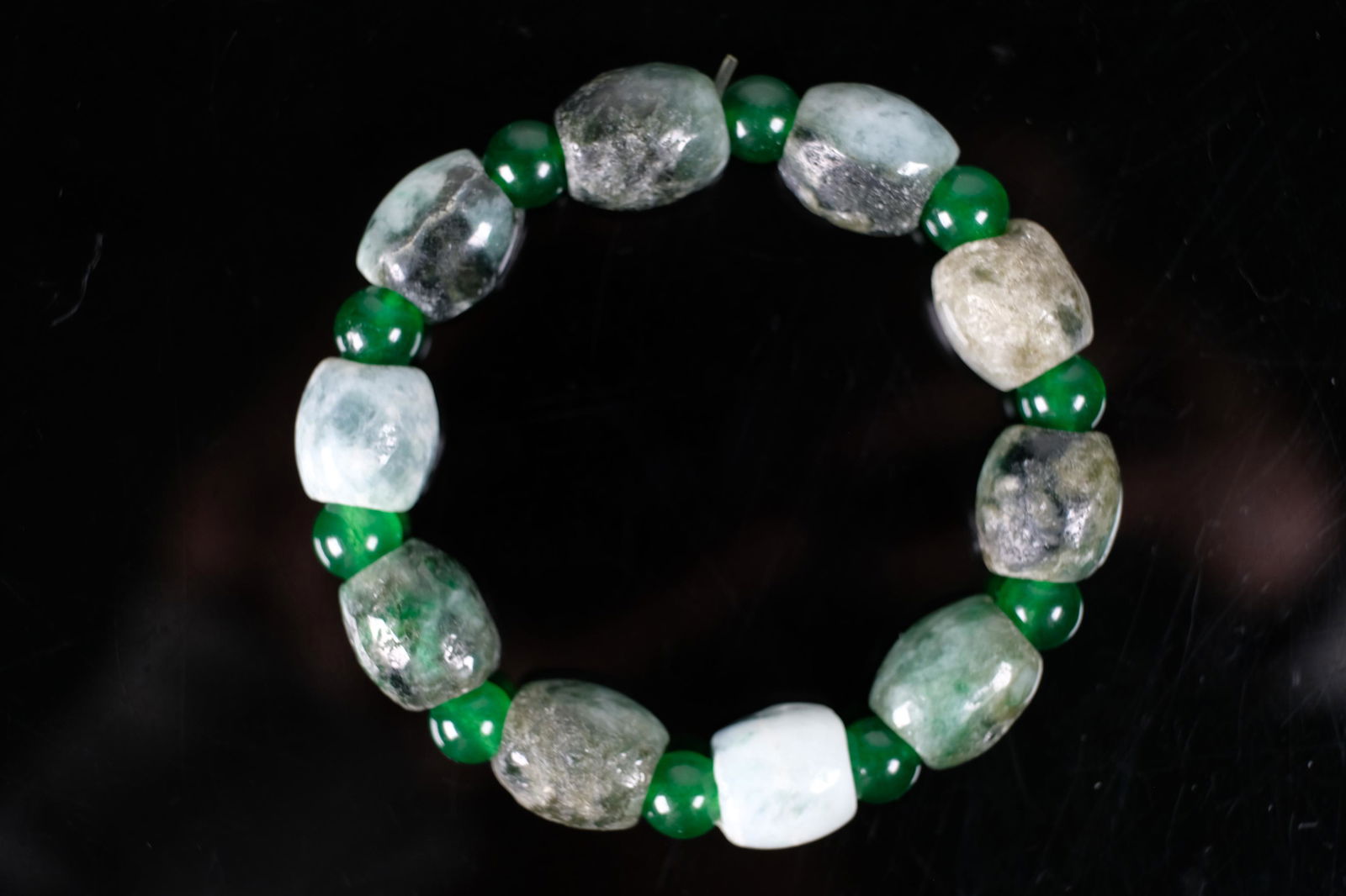 Flexible Spinach Jade Bead Bracelet (1 of 3)