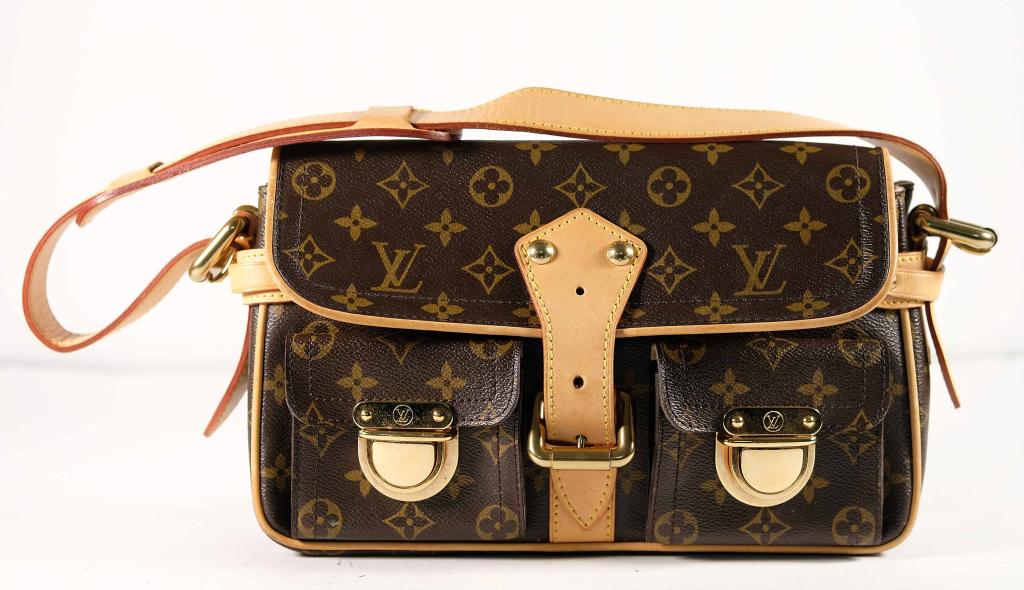 Louis Vuitton PM Monogram Manhattan PM (1 of 8)