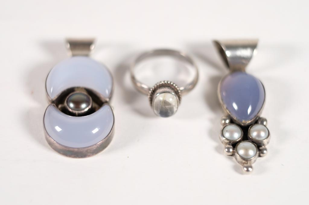2 Sterling Moonstone Pendants w/Ring (1 of 12)