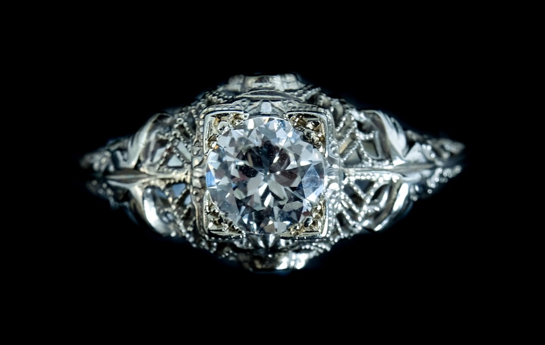 18K WG & Diamond Engagement Ring size 5 1/2 (1 of 6)