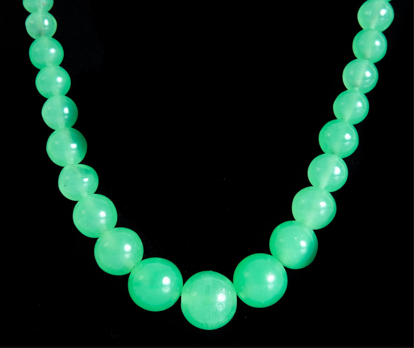 Chinese Sterling & Graduated Jade Bead Necklace (1 of 6)