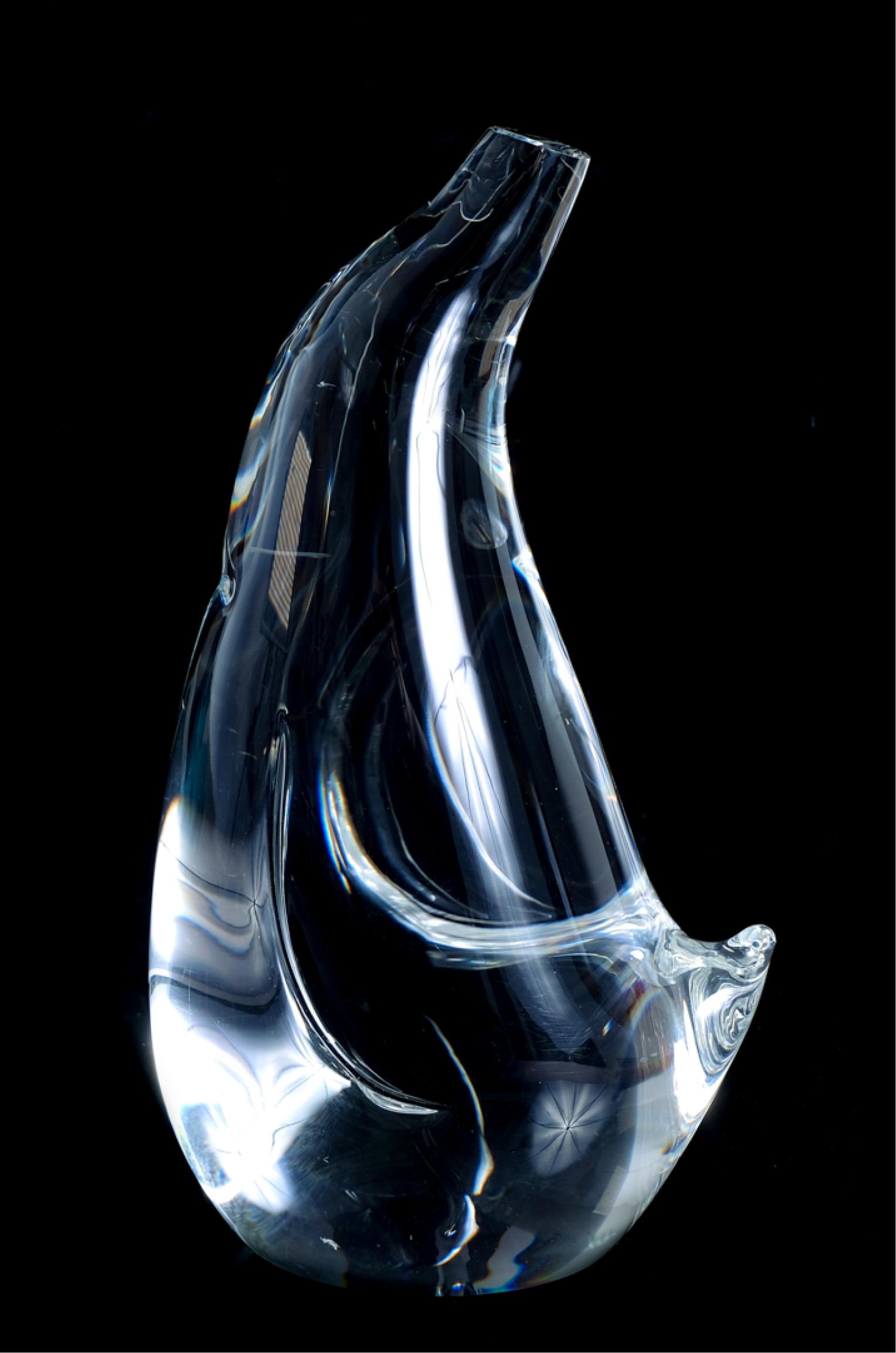 Steuben Glass Penguin Paperweight Figurine (1 of 4)
