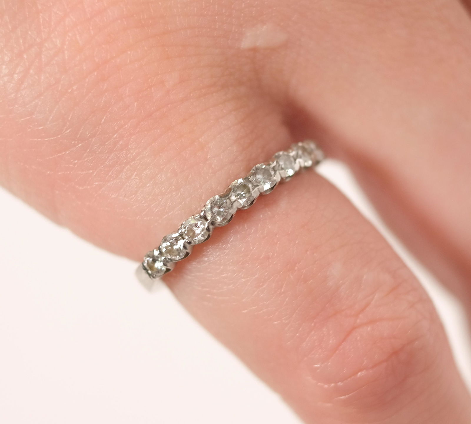 Vintage Platinum Diamond Ring Band Size 5 1/2 (1 of 7)