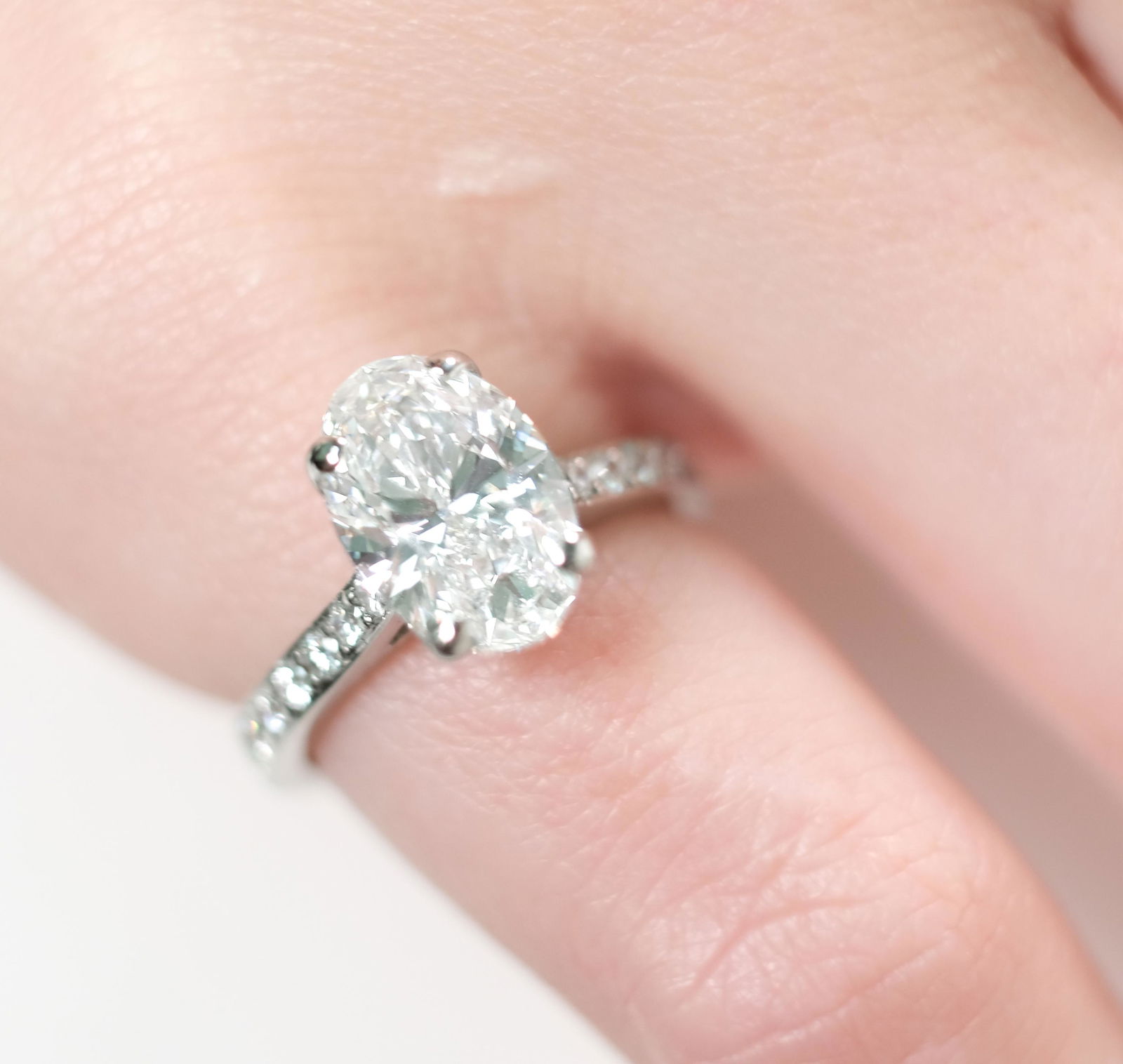 Platinum 2.55ct F-G VS Diamond Ring, Size 4.75 (1 of 7)