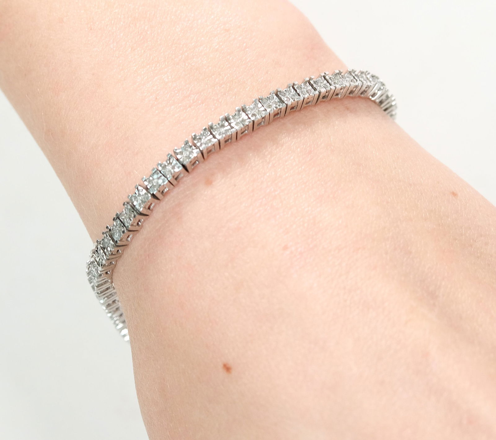 Sterling Silver Diamond Chip Tennis (1 of 5)