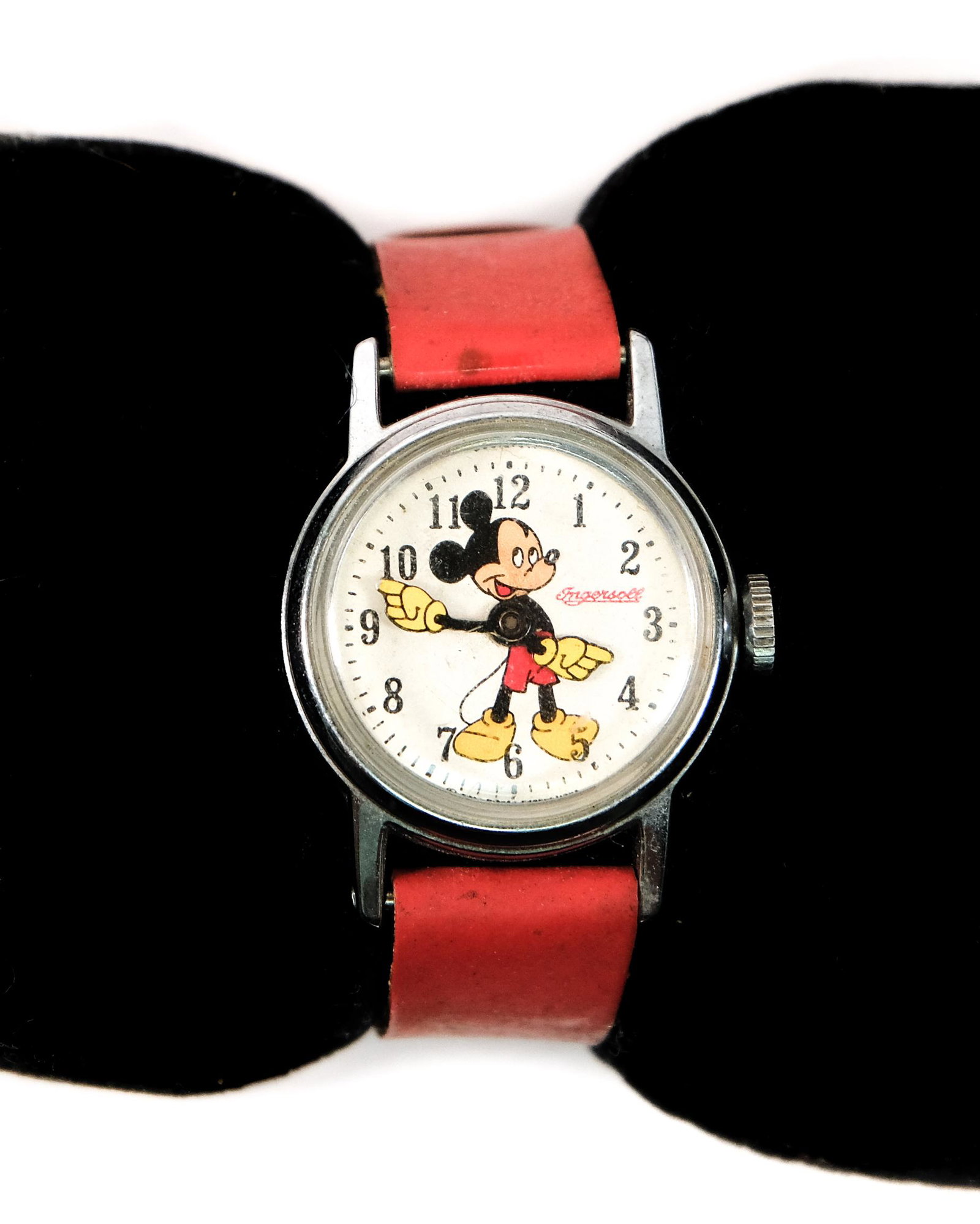 VINTAGE INGERSOLL WALT DISNEY MICKEY MOUSE WATCH (1 of 4)