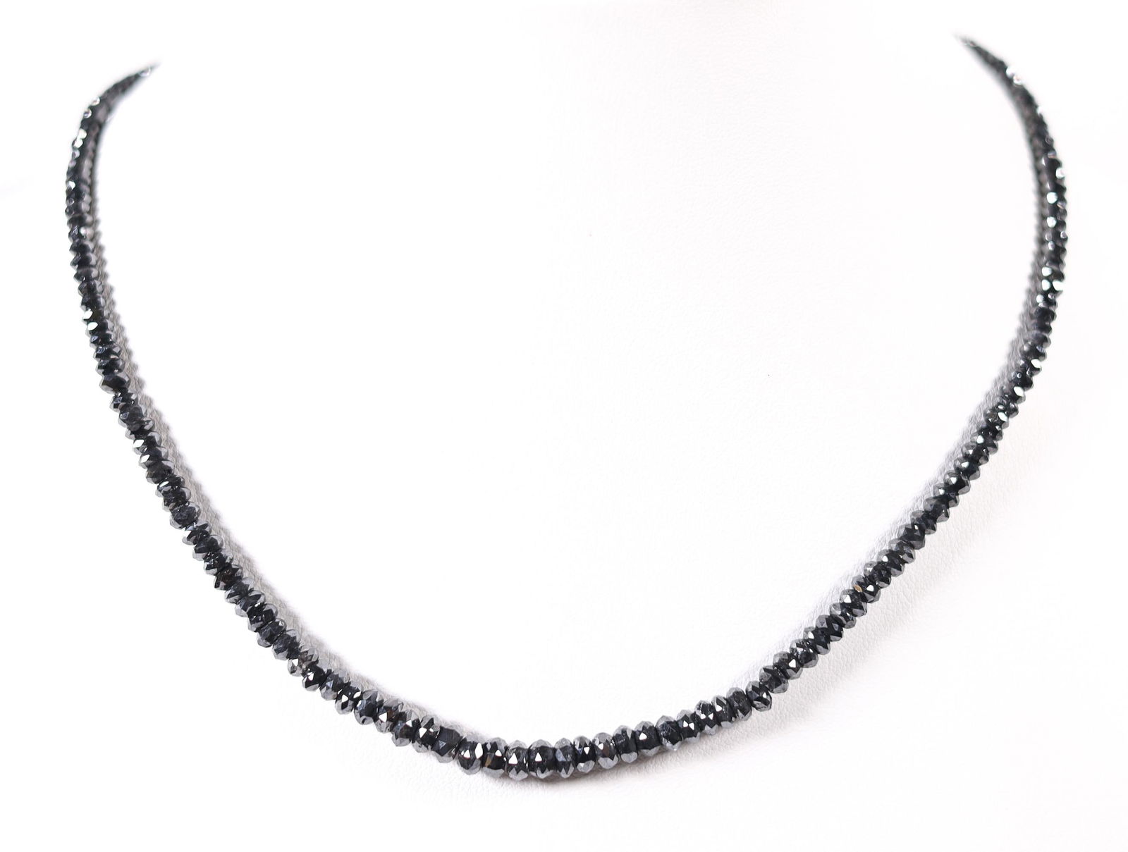 18KWG 75-CARAT GRADUATED BLACK DIAMOND NECKLACE (1 of 3)